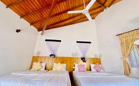 Hikka Paradise Guest House