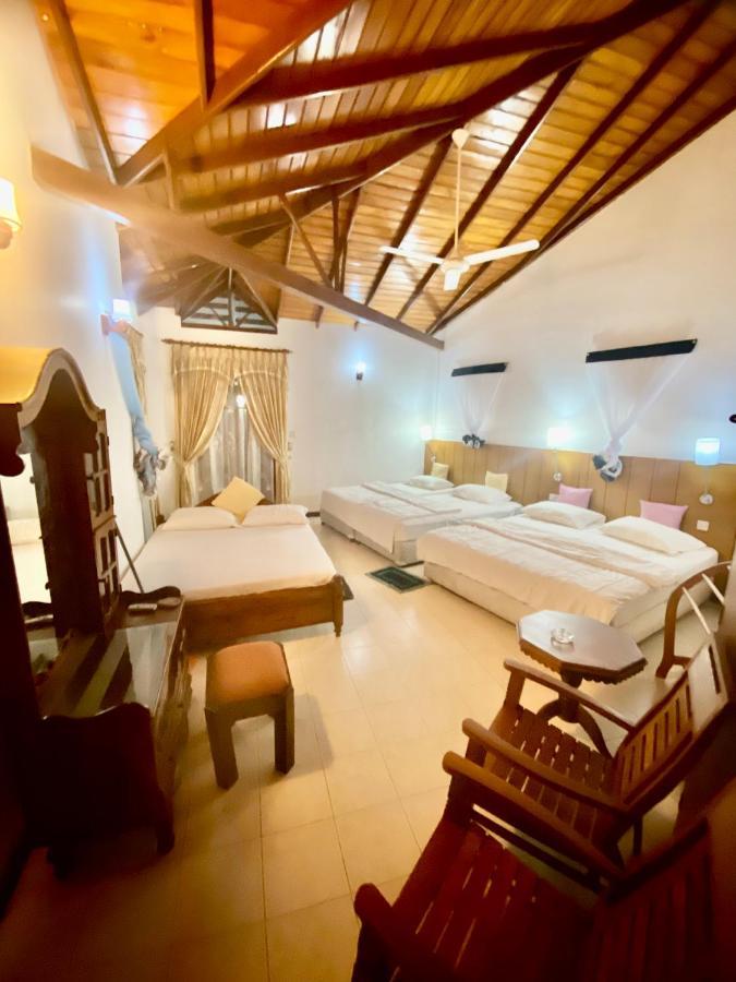 Hikka Paradise Guest House Хиккадува Экстерьер фото