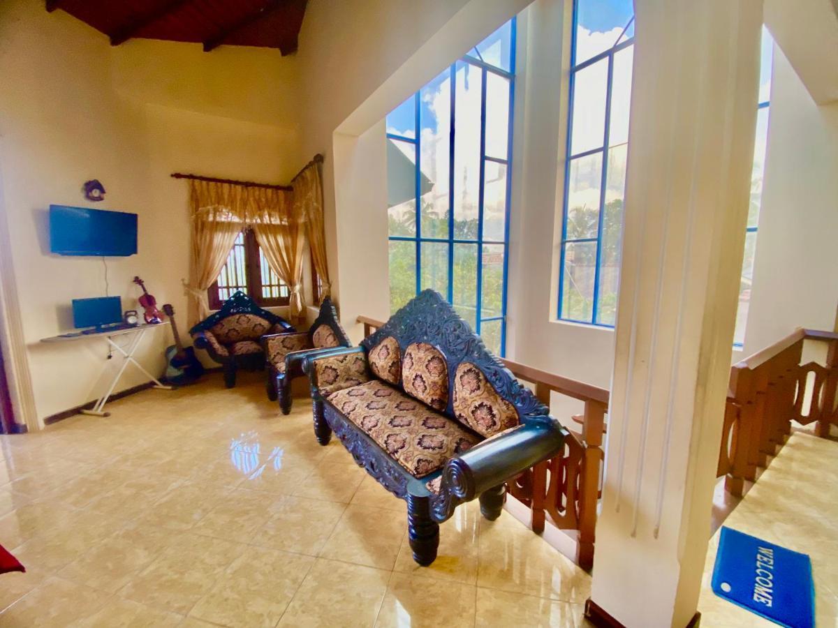 Hikka Paradise Guest House Хиккадува Экстерьер фото
